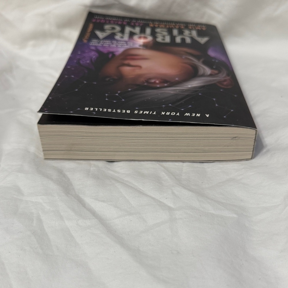 “Aurora Rising” Sci-Fi Fantasy Paperback Book by Amie Kaufman and Jay Kristoff - Picture 6 of 11